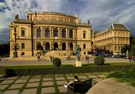 Pražské architektonické slohy se soukromým průvodcem