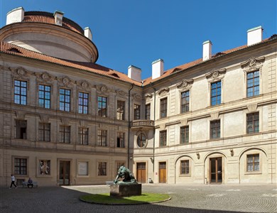 Šternberský palác
