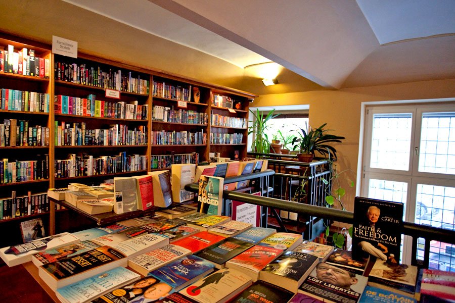 4 Globe Bookstore and Cafe Prague