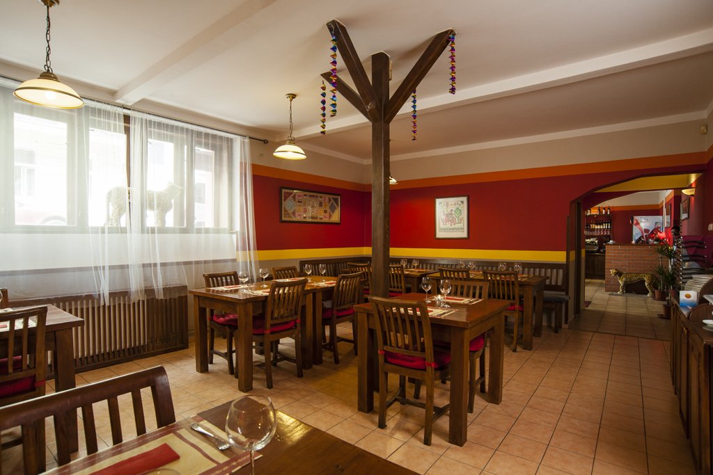 2 Curry Palace Prague