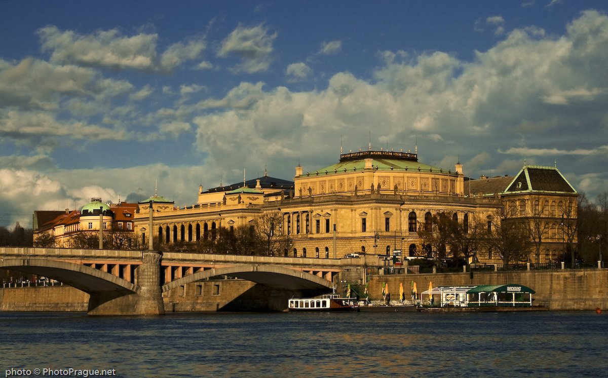 4 Rudolfinum Prague