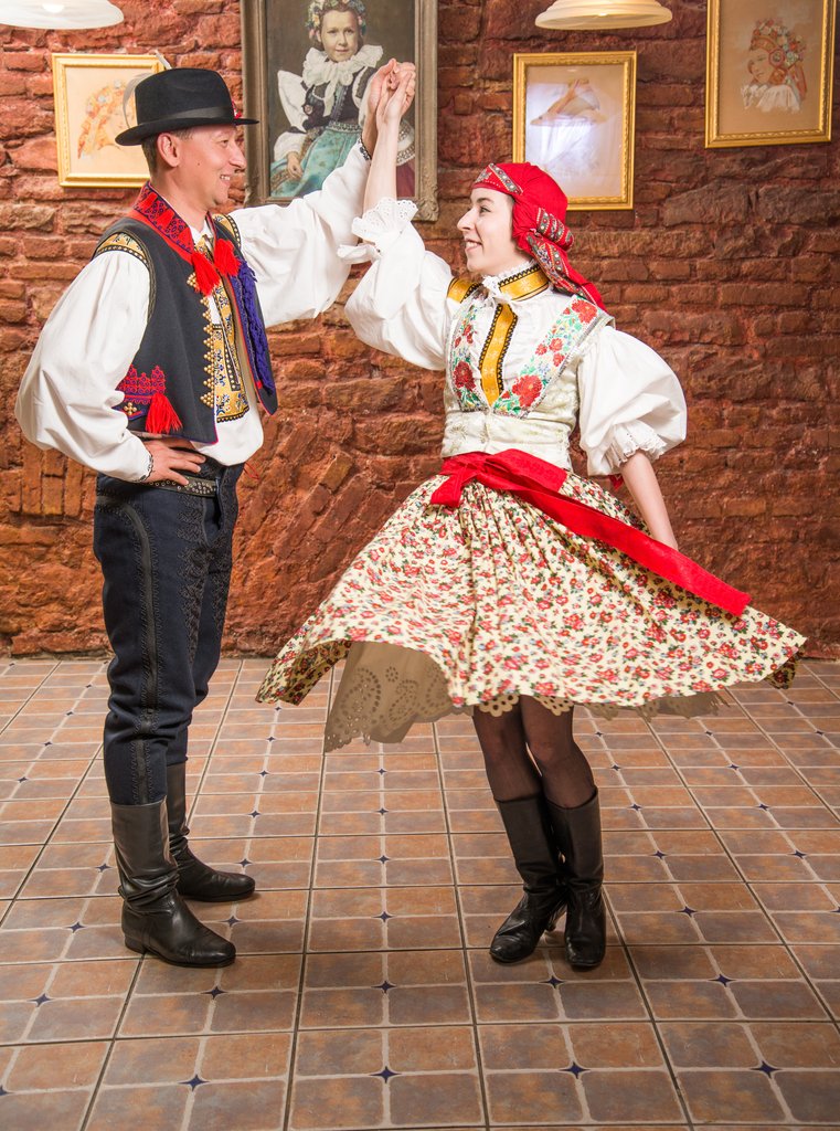 1 Folklore show Prague