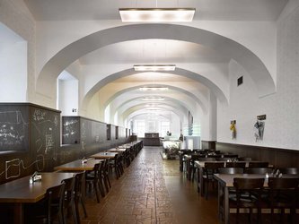 main picture Lokal Dlouha Prague 02